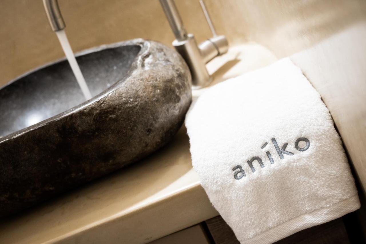 Aniko Suites Psarou ซารู ภายนอก รูปภาพ