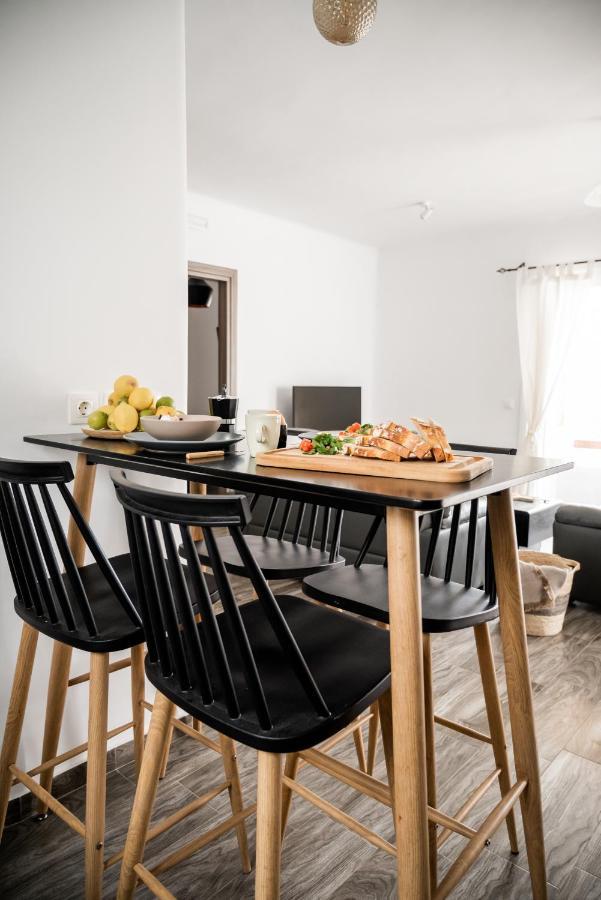 Aniko Suites Psarou ซารู ภายนอก รูปภาพ